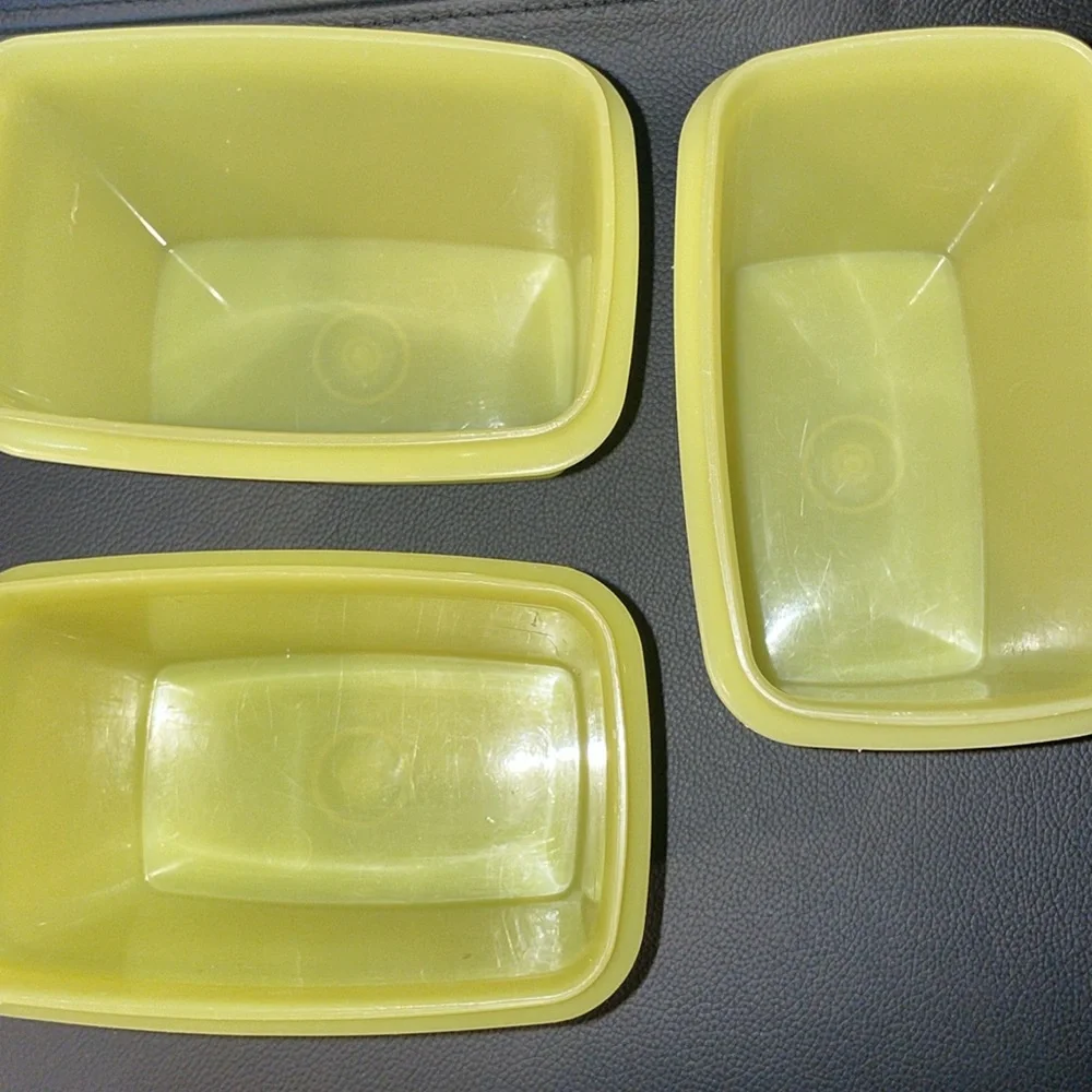 Tupperware Rectangular Vintage Yellow Dry Storage Containers Set of 4